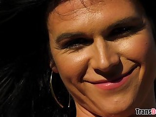 Kendall Penny enjoys getting assfucked