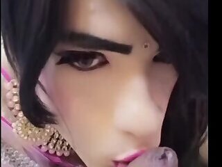Sissy sucks cock in saree