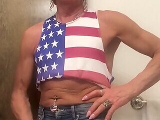Sissy Slut SaShulya is ready to celebrate