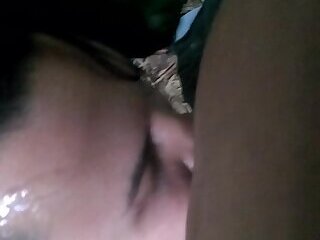 Femboy tessari levando cuspida e gozada na cara no mato