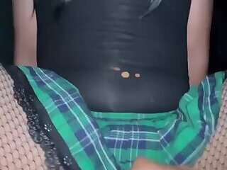 Travesti de closet es follada por su macho