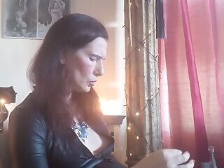 isabella enjoys penis fucking n watersports