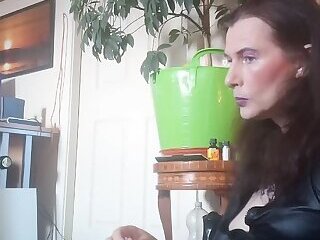 isabella enjoys penis fucking n watersports