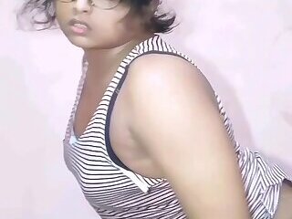 Showing off her chubby curvy body