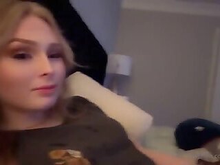 Shy Tran Solo Cum