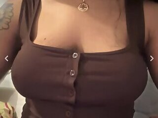 Travesti explanando pra geral