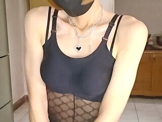 crossdress VID_20241227_171033