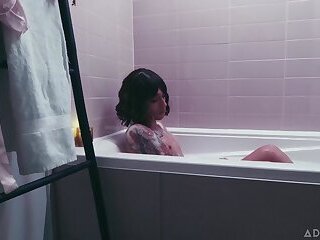 Filthy Femboy Takes A Bubble Bath And A Huge Cock (Enzo Muller & Dante Snoww)