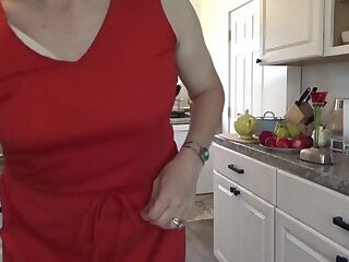 Housewife Sveta Lusin. 2025k