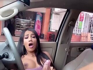 Laura Saenz makes a mess in her car