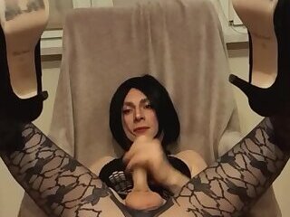 jerk off high heels