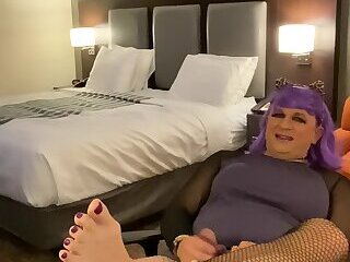 CdTina cums and eats it