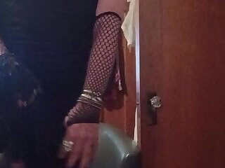 Sissy showing off