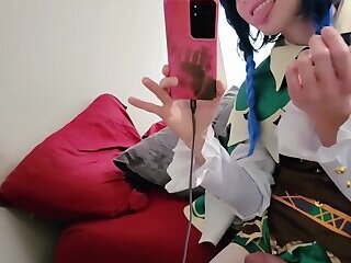 Venti poses for the camera uwu
