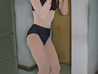 crossdress VID_20250226_201931