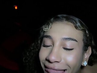 Hotsolzinha Levando V Rias Leitadas No Cinem O Em S O P