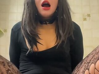 Sissy trying first time riding a dildo