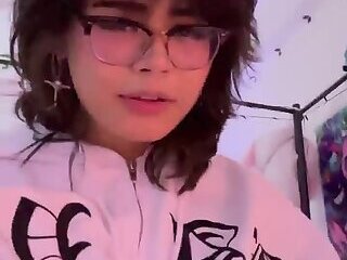 asian white sweater mast