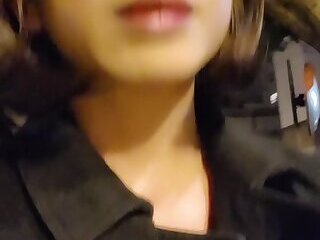 Shemale Ting xuan puts on butt plug while taking a walk