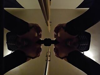 Jessy in the mirror