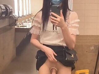 Public Ladiesroom Masturbation with Cumshot