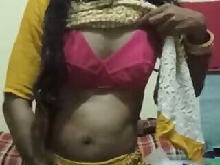 Hot indian shemale pornstar cumming