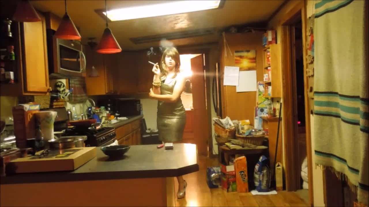 Hot Shemale smoking