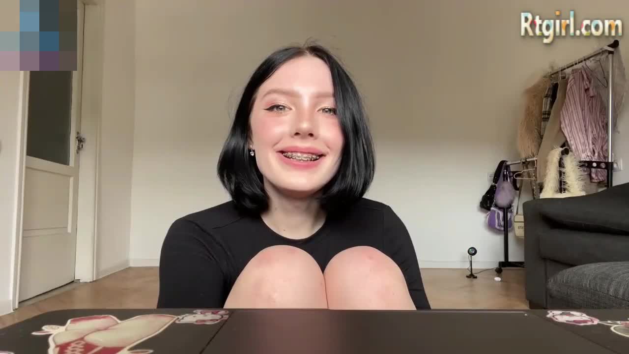 Shemale's captivating energy