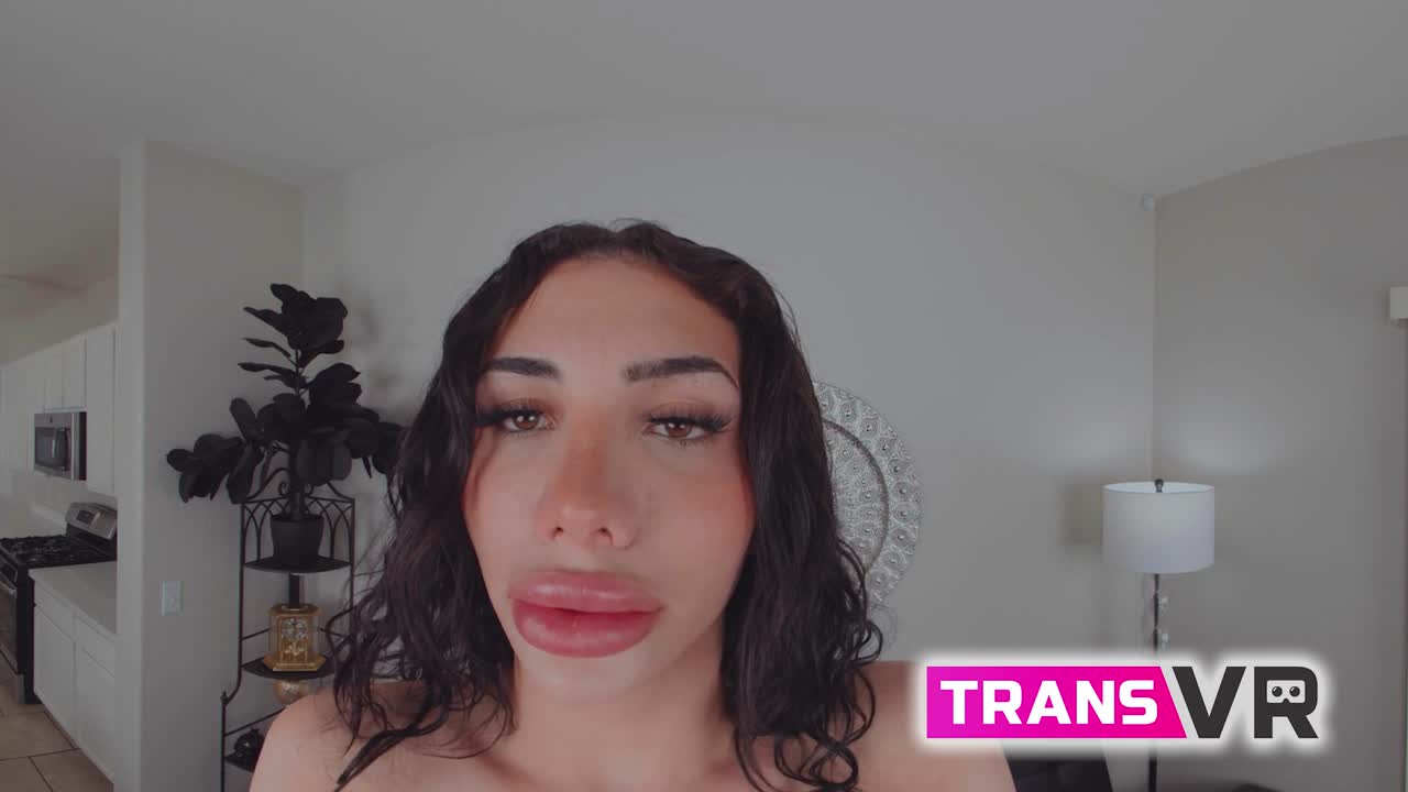 TRANSVR - Eve Doll For One Night Only!