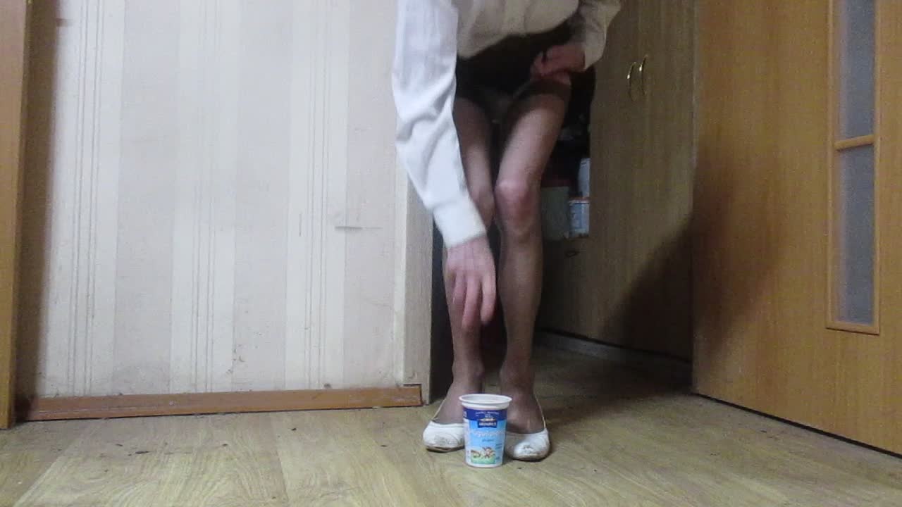 My gurl pissing