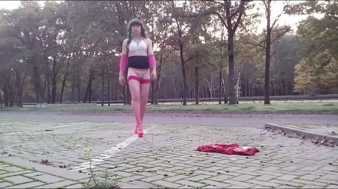 Anya_Transe - Parking lot & outdoor