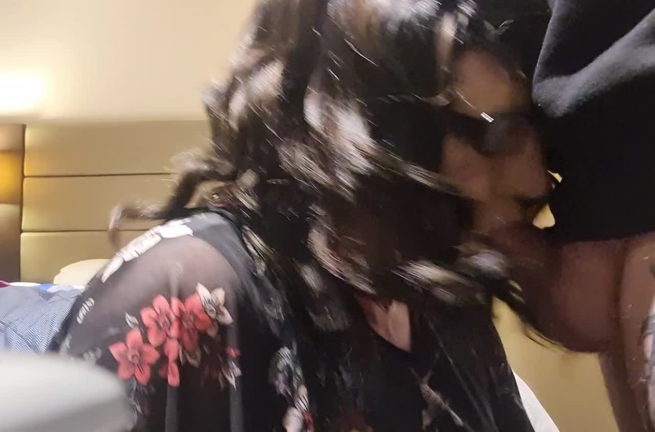 Bareback cum slut Amy fucked hard