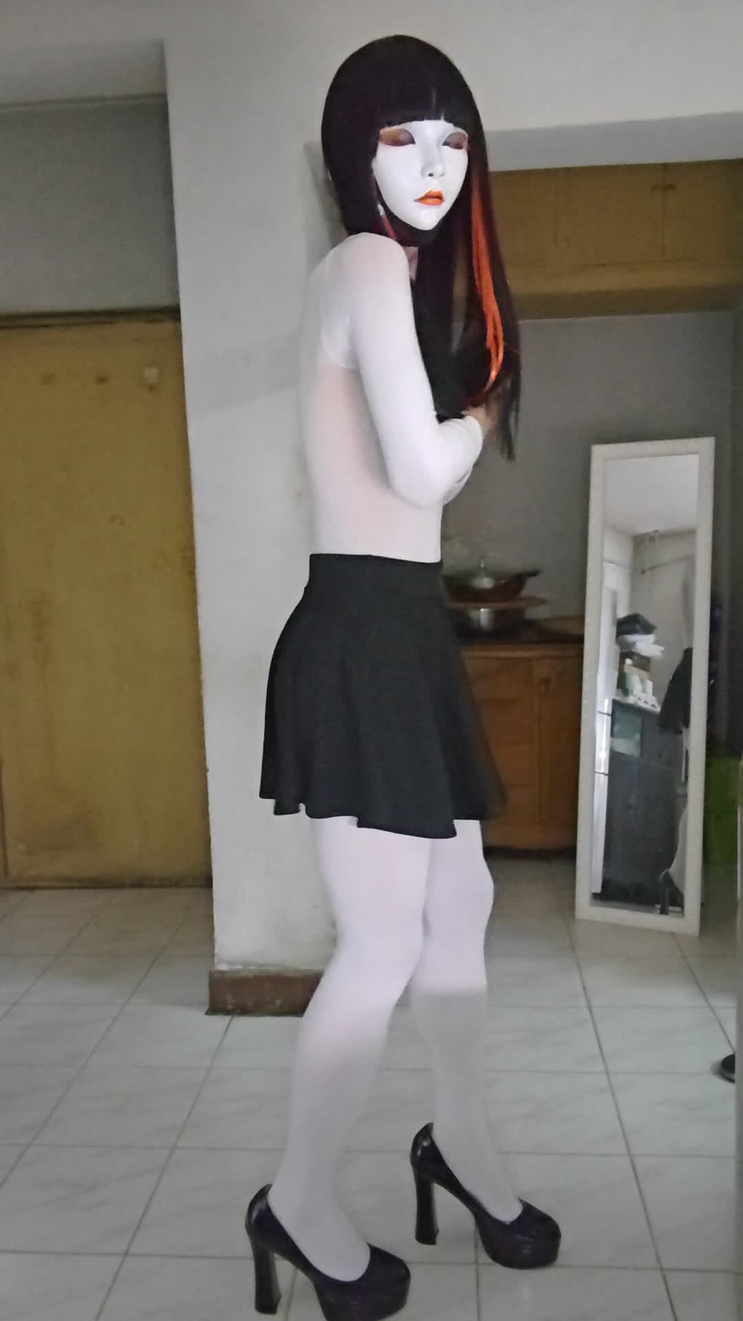 crossdress VID_20241225_210930