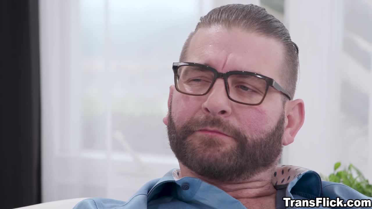 Stepdad Thirsting For His Stepduaghter And Her Friends Pretty Cocks