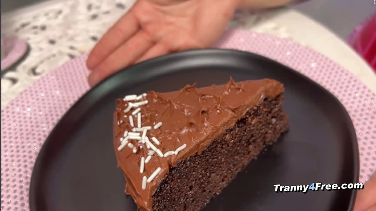 Masked Tgirl Gives Sloppy Deepthroat Blowjob