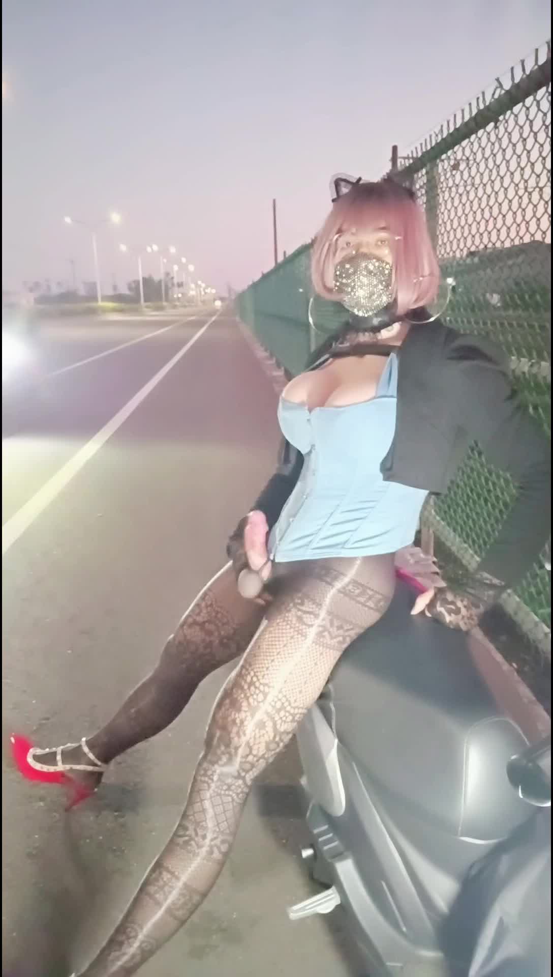 During the live stream, I couldn't help but ejaculate twice. 7. (@18:14  @20:23)